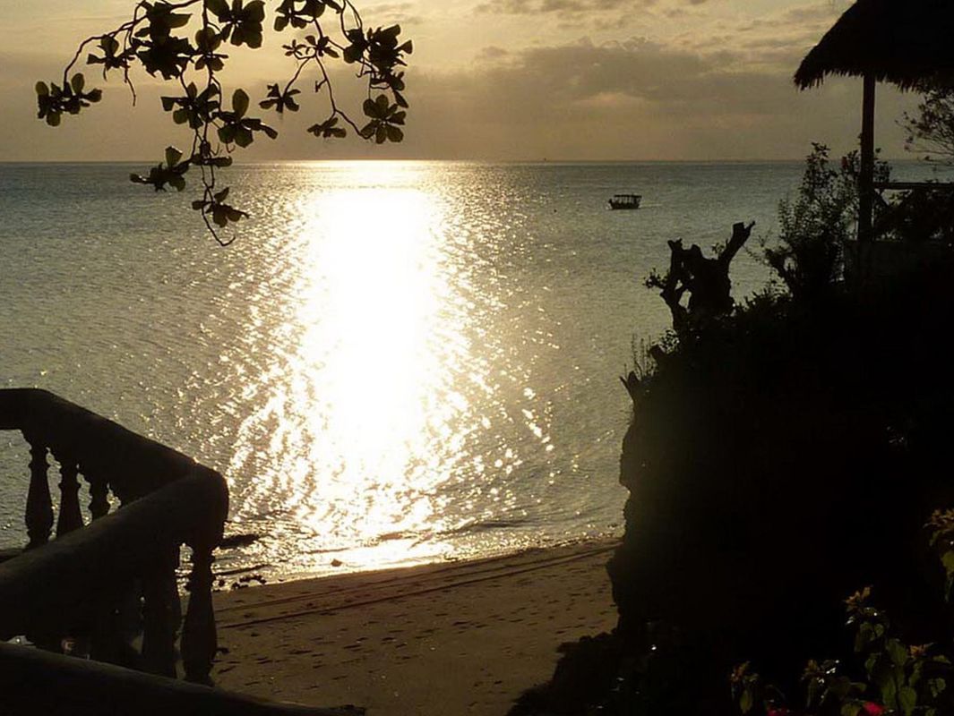 Chuini Zanzibar Beach Lodge фото 32