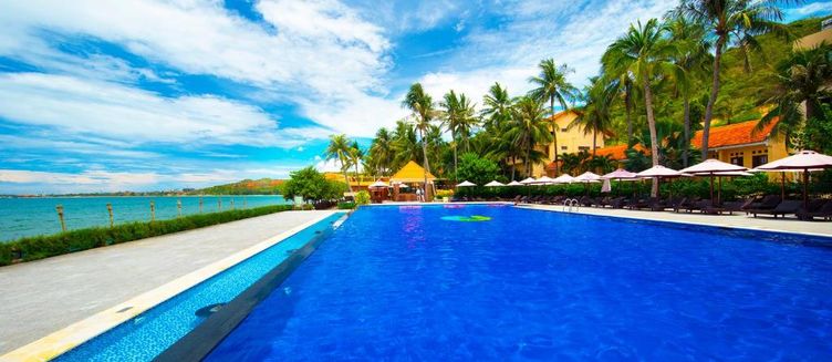 Фото отеля Hon Rom Central Beach Resort
