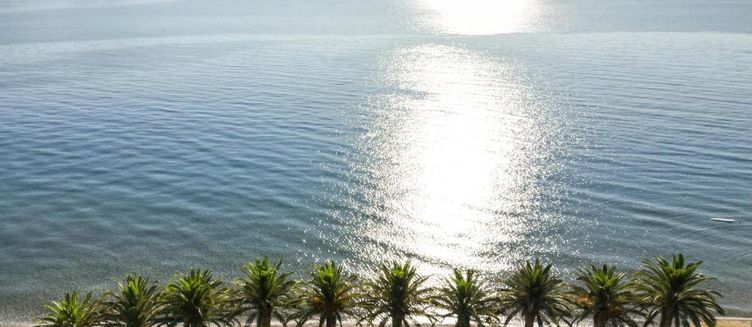 Фото отеля Long Beach Hotel & Resort