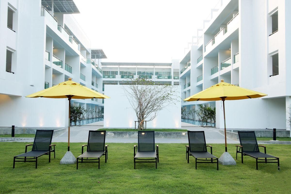 The Old Phuket Karon Beach фото 20