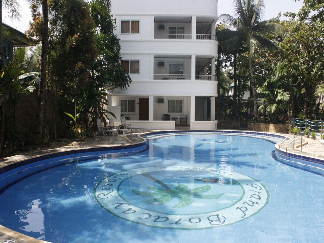 Grand Boracay Resort фото 38
