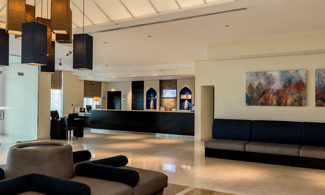 Holiday Inn Express Dubai Airport фото 10