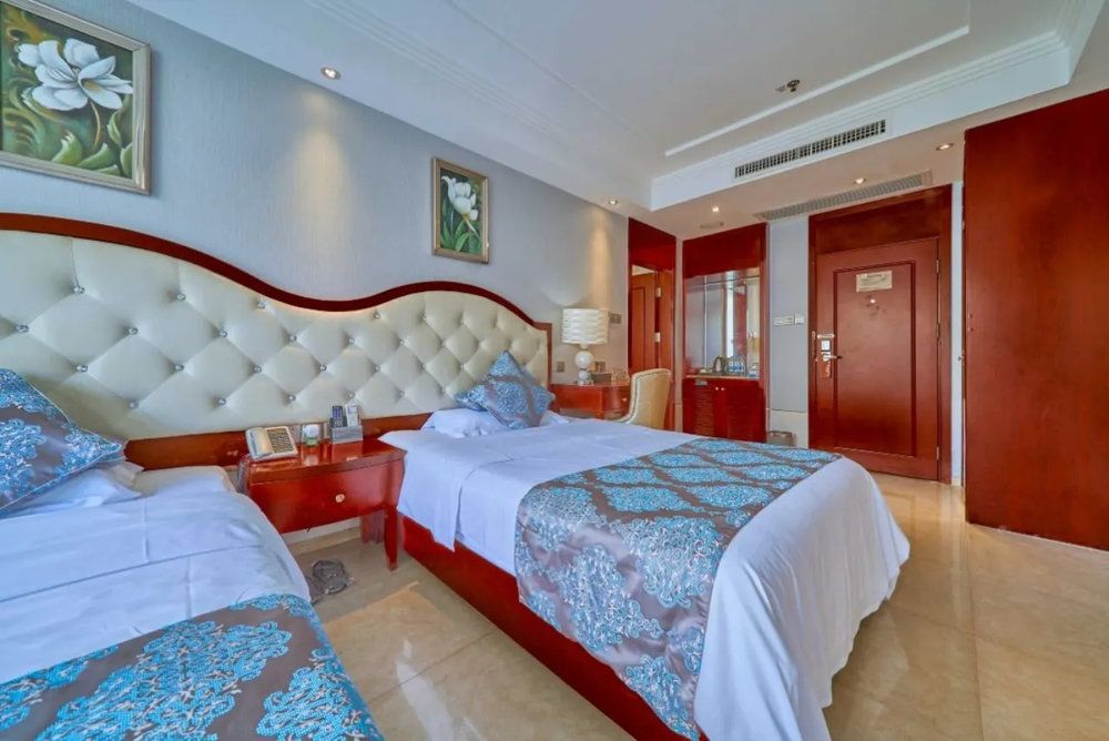 SANYA YEJING LANAN GRAND HOTEL (DADONGHAI SQUARE BRANCH) фото 17