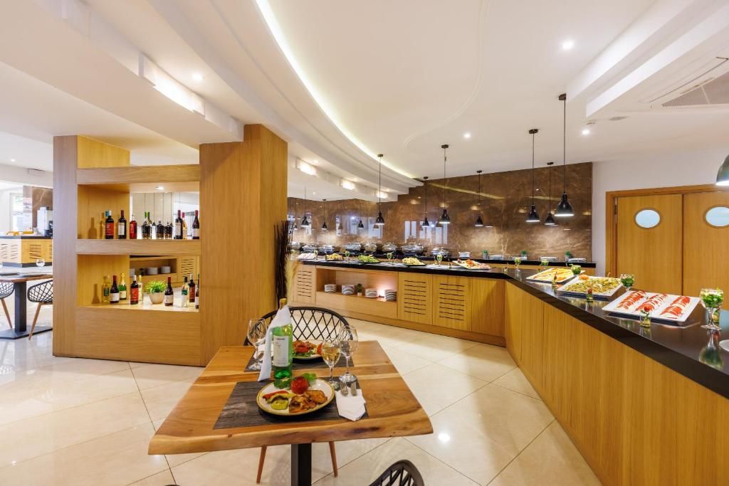 Malia Bay Beach Hotel & Bungalows фото 40