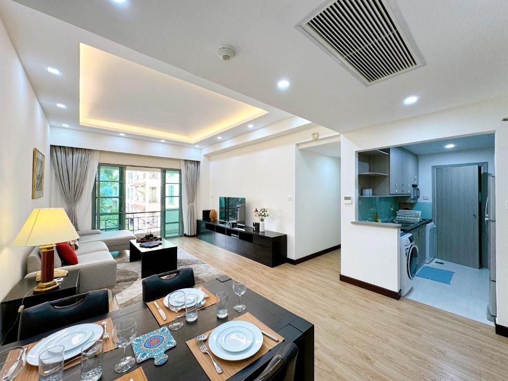 Diamond Westlake Suites фото 64