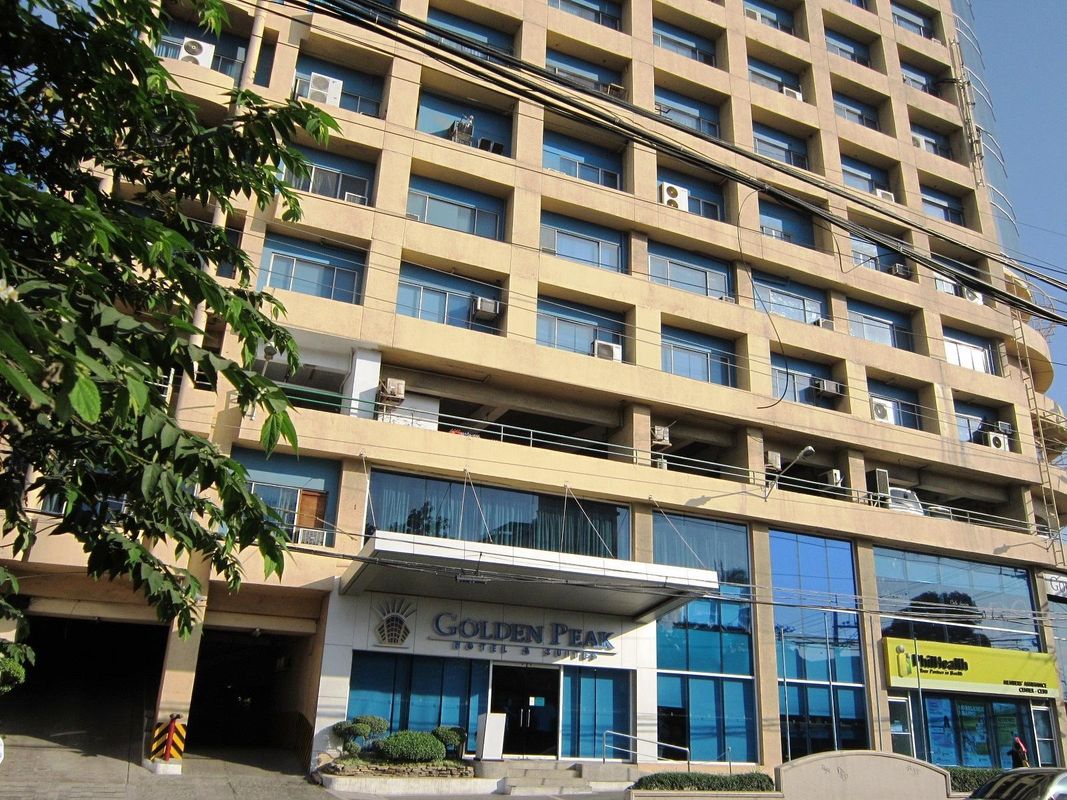 Golden Peak Hotel & Suites фото 6