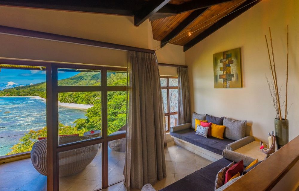 Coco De Mer & Black Parrot Suites фото 56