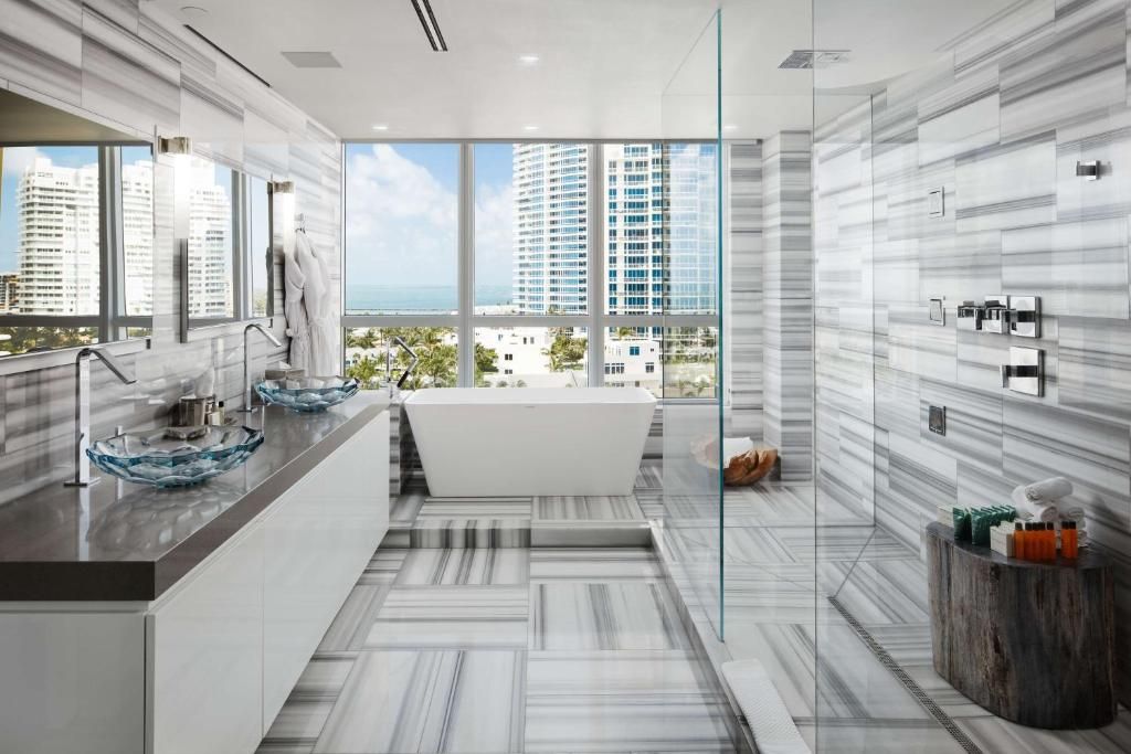 Hilton Bentley Miami South Beach Hotel фото 49