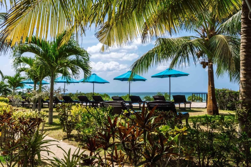 Ananthaya Beach фото 10