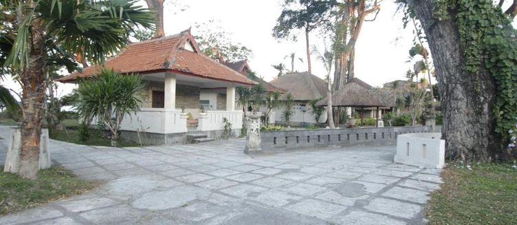 Фото отеля Alit Beach Resort and Villas