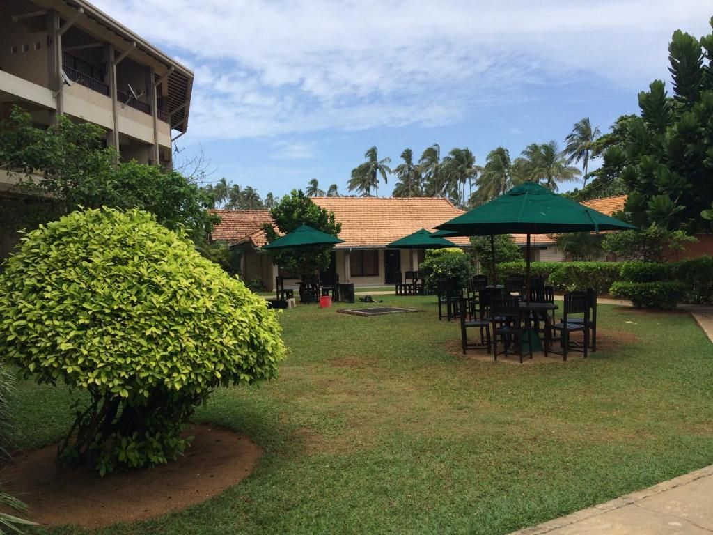 Laya Beach Hotel фото 35