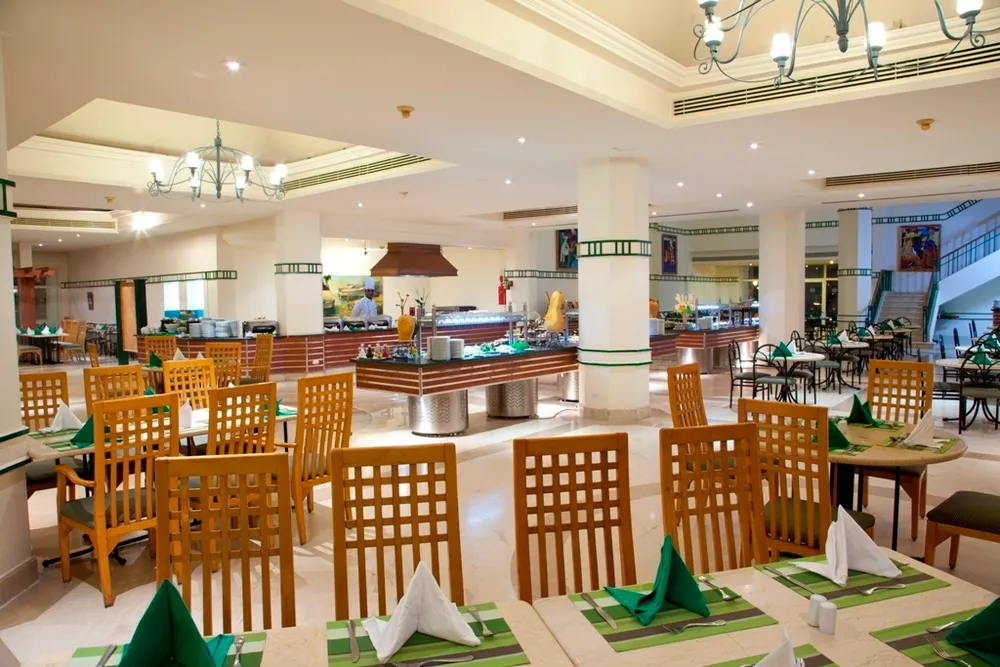 Coral Beach Resort Montazah фото 6