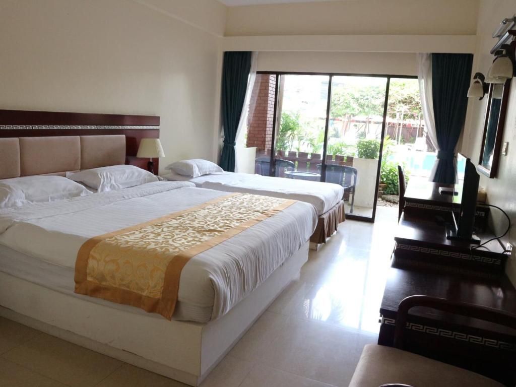Mermaid's Beach Resort Jomtien фото 18