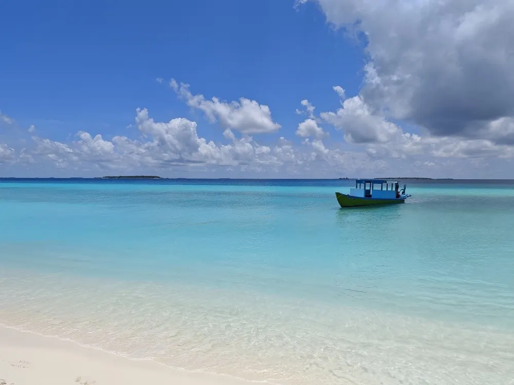 Dhonfulhafi Beach View & Spa фото 18