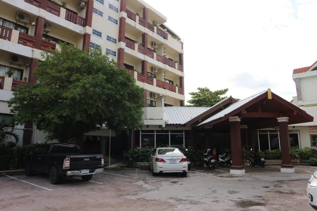 Mermaid's Beach Resort Jomtien фото 25