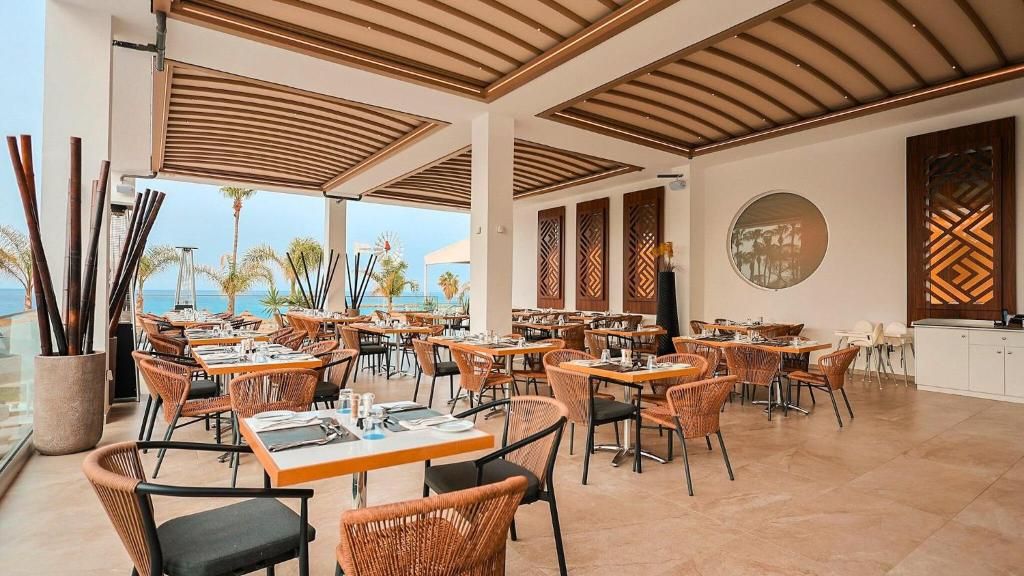 Cavo Maris Beach Hotel фото 51