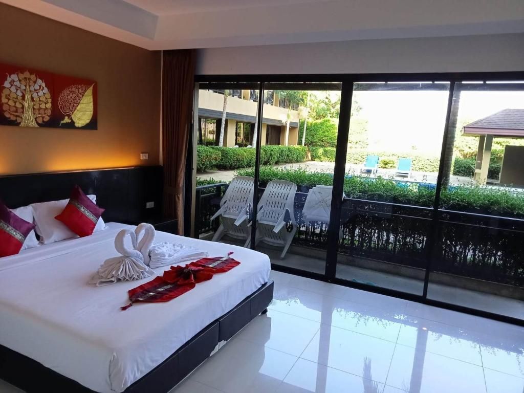 Naiyang Beach Hotel фото 48