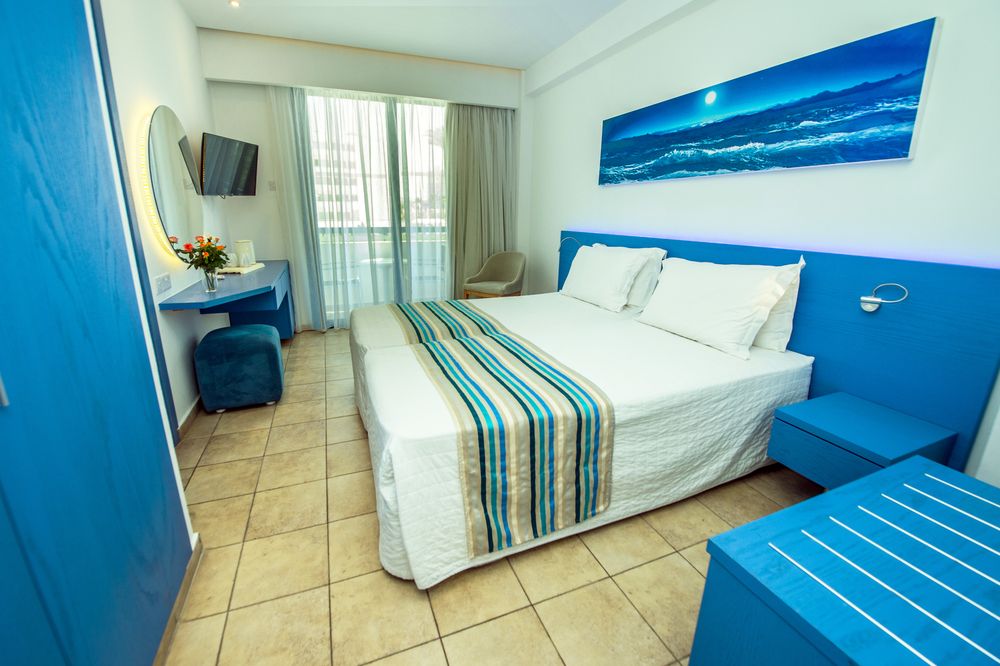 Anonymous Beach Hotel фото 20