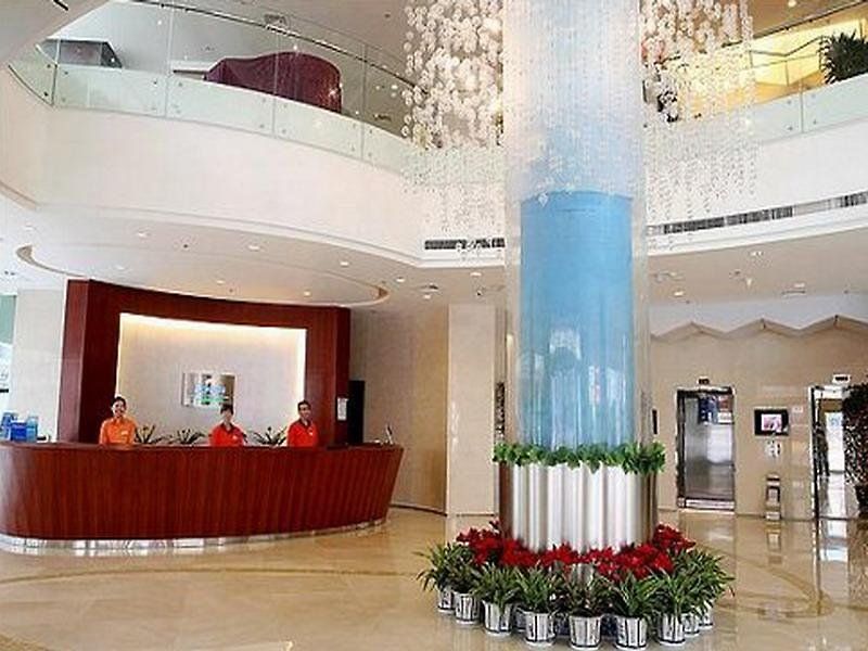 Holiday Inn Express Dalian City Center фото 17