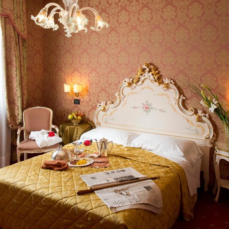 Hotel Carlton on the Grand Canal фото 21