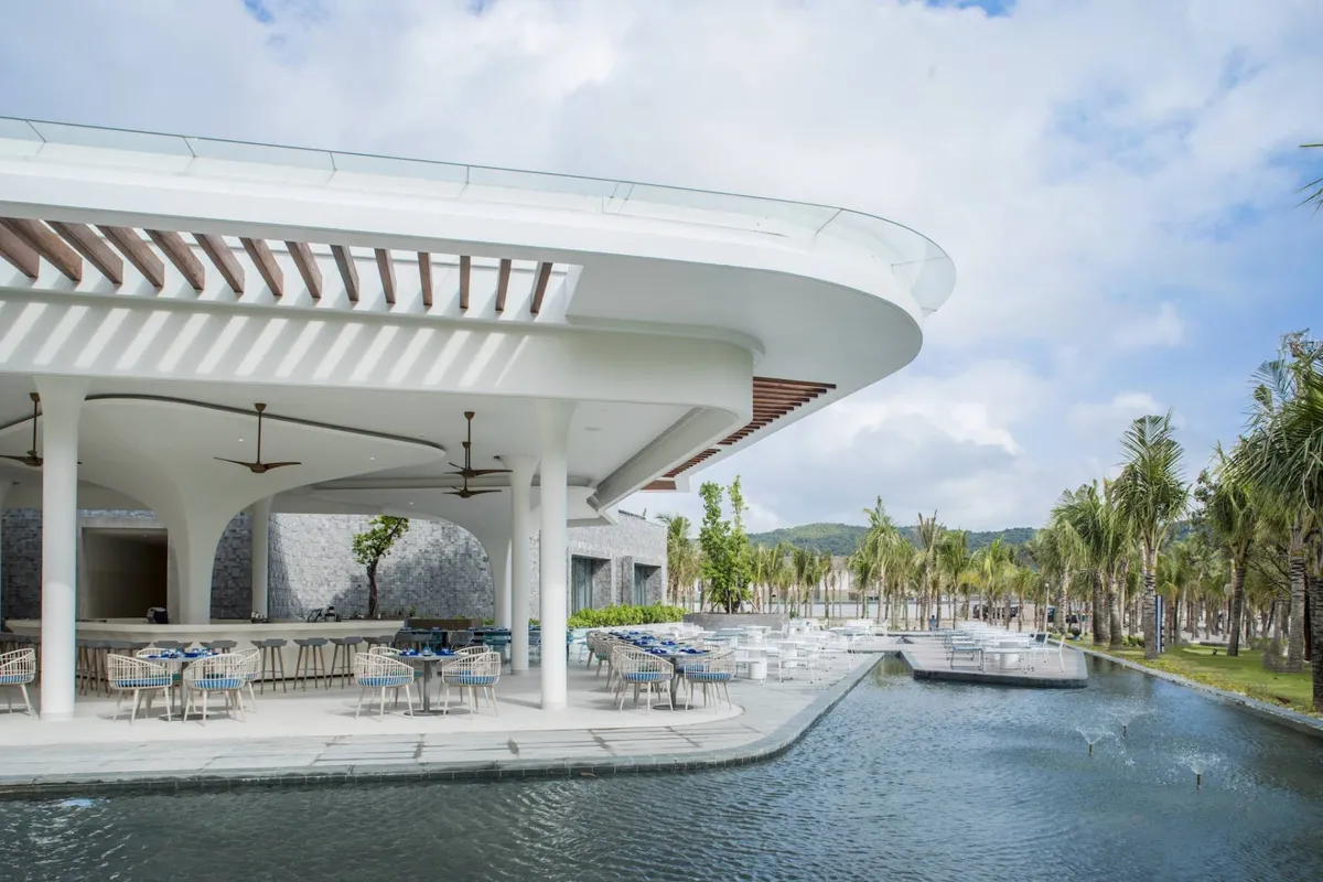 Premier Residences Phu Quoc Emerald Bay фото 15