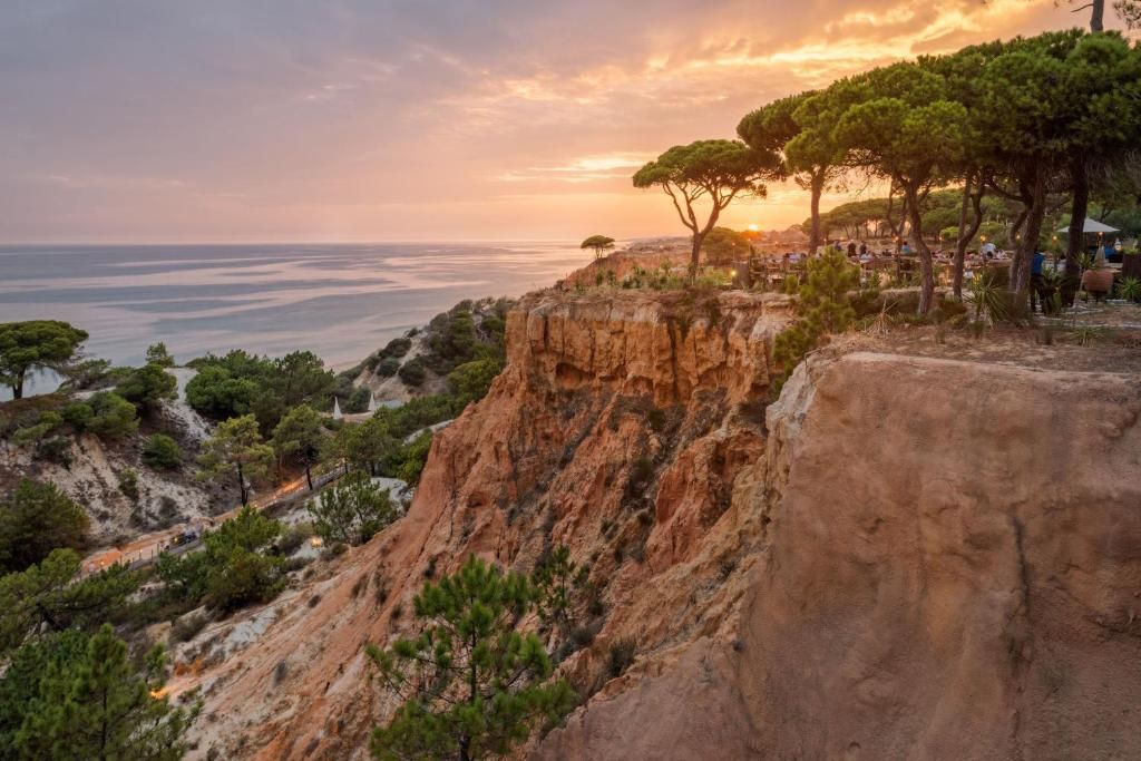 Pine Cliffs Hotel, A Luxury Collection Resort фото 33
