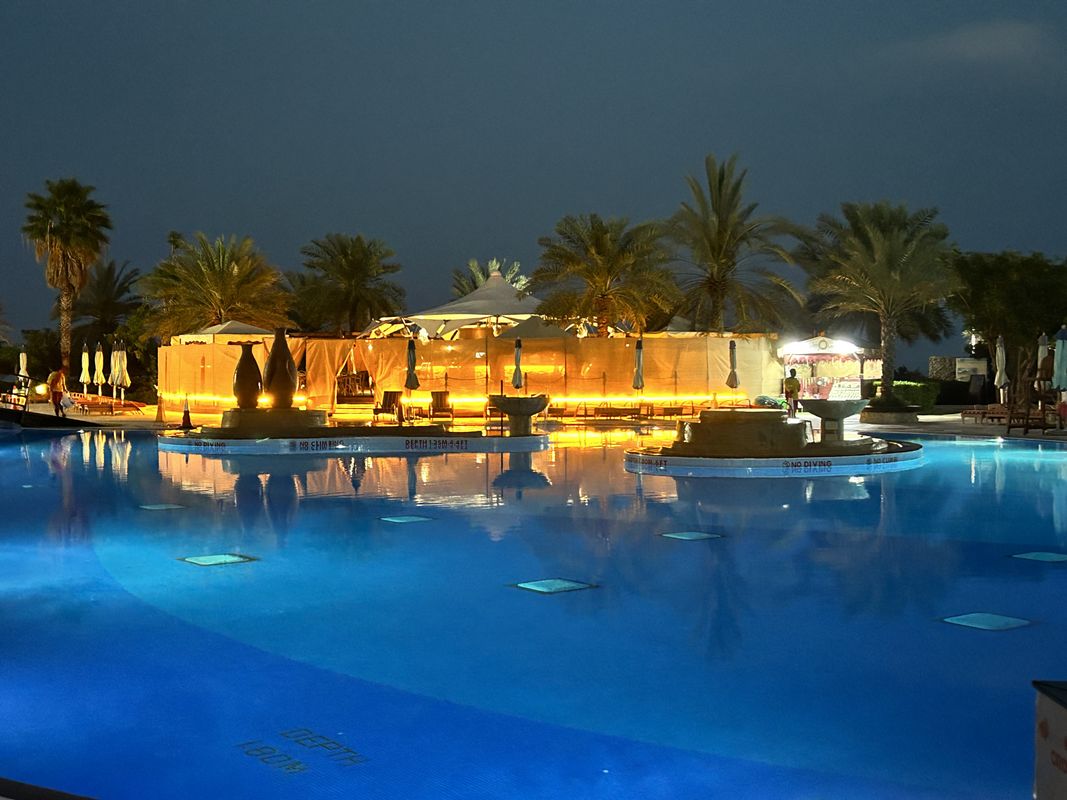 Le Meridien Al Aqah Beach Resort фото 106