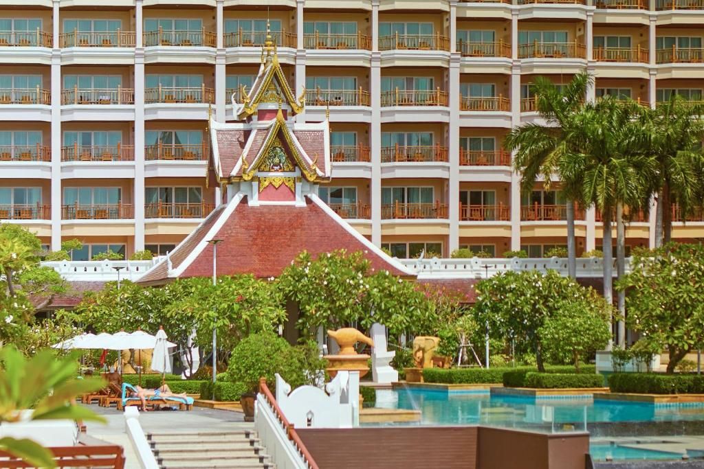 The Heritage Pattaya Beach Resort фото 36
