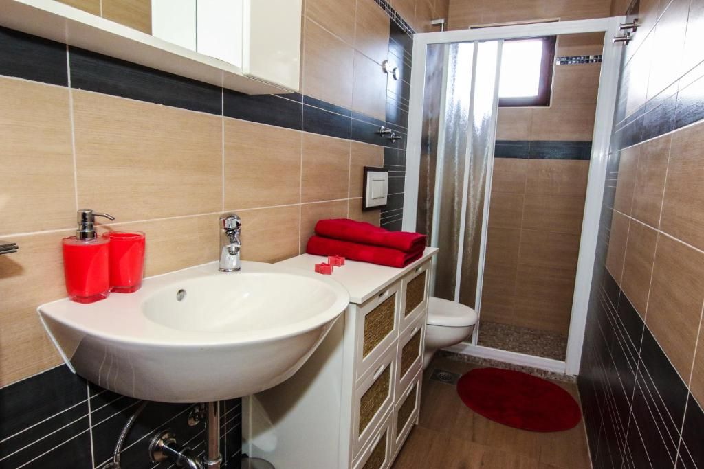 Apartment Tina with Jacuzzi фото 16