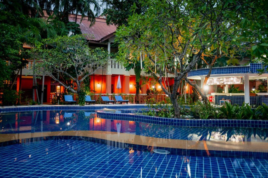 Phuket Leelavadee Hua Ting Resort фото 10