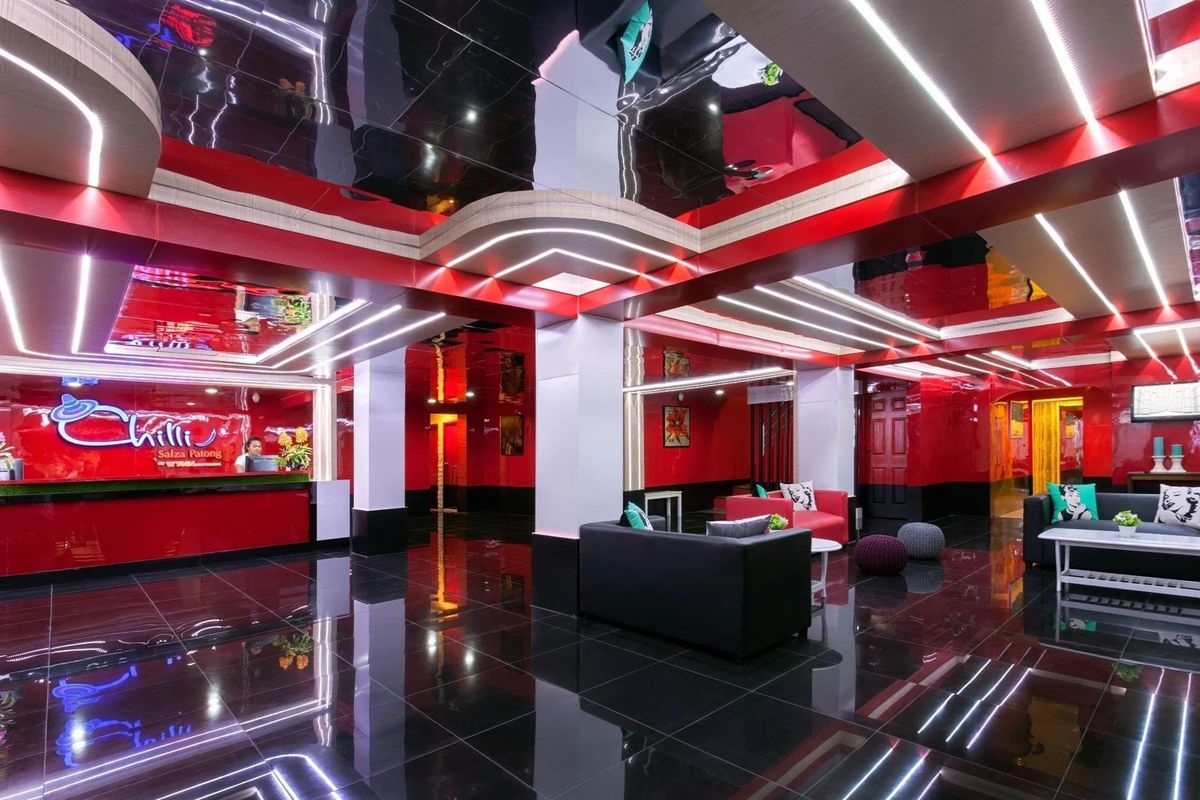 The Chilli Patong Beach Hotel фото 7