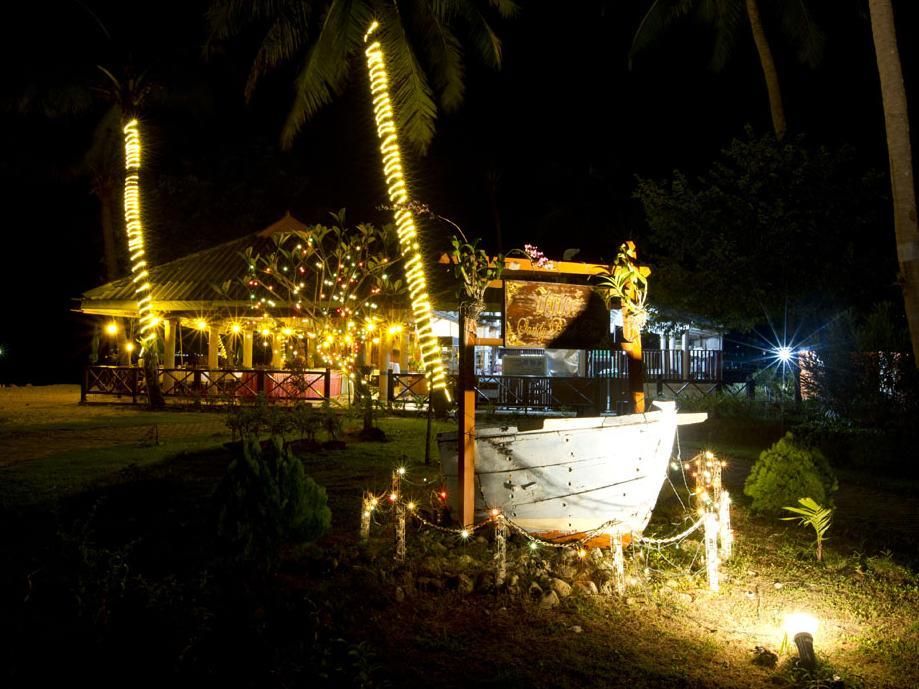 Aunchaleena Beach Front Resort фото 43
