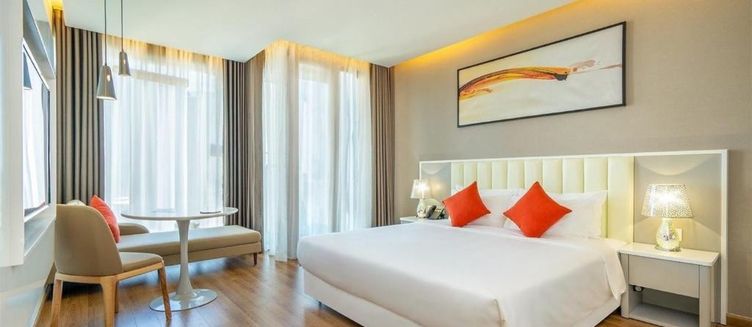 Фото отеля DeLaSea Ha Long Hotel