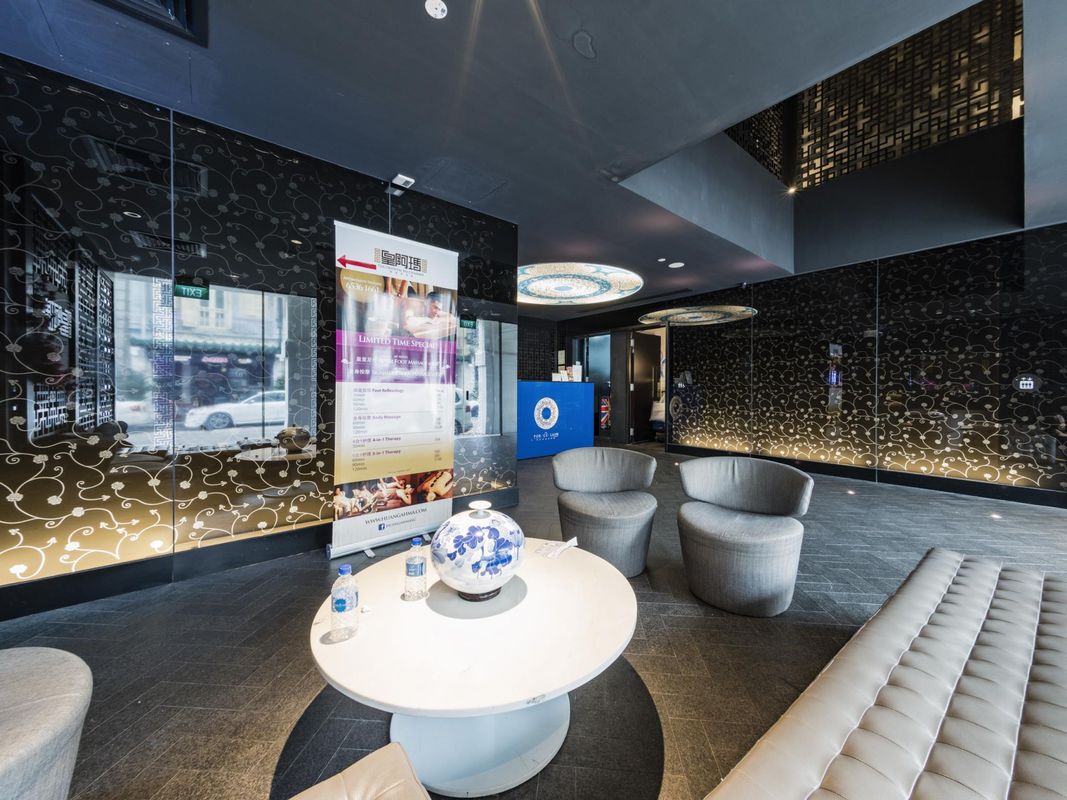 Porcelain Hotel by JL Asia фото 33