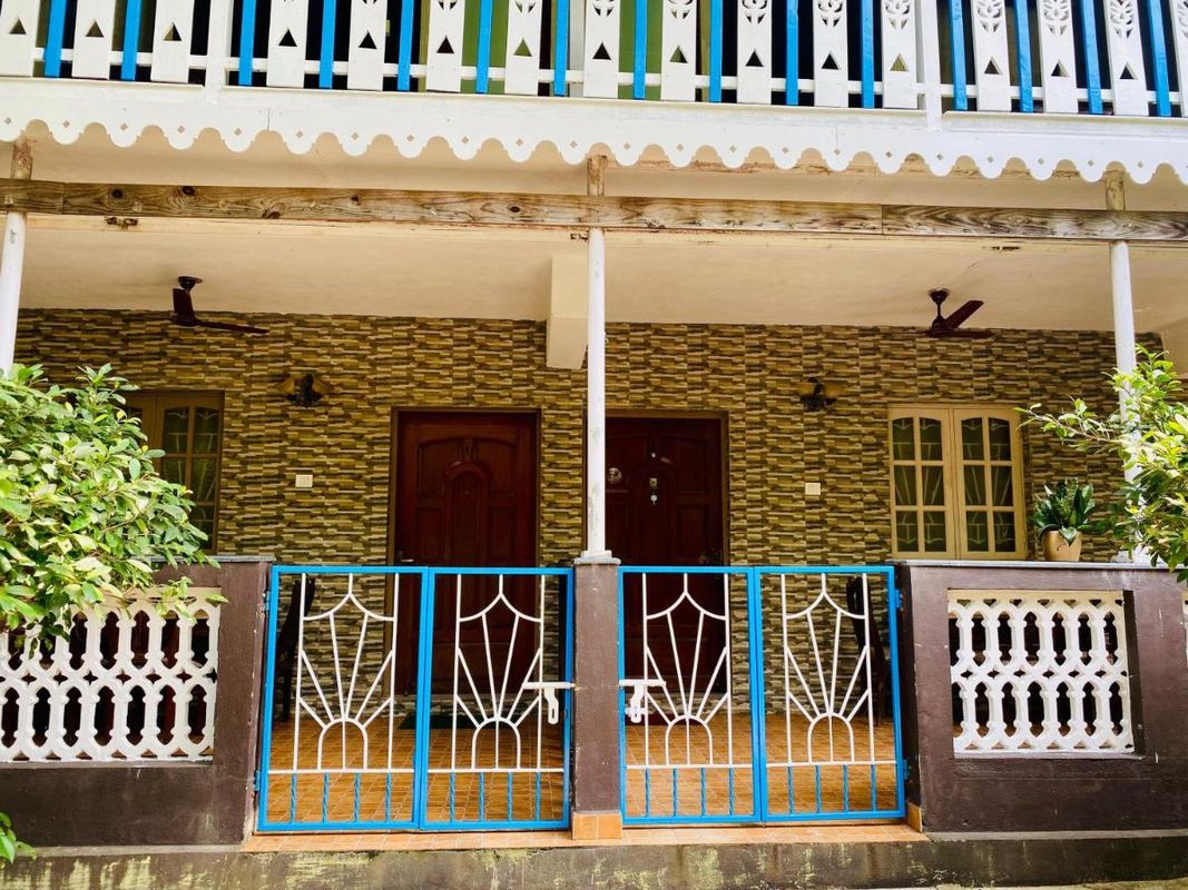 Nasya's Beach Side Cottages фото 2