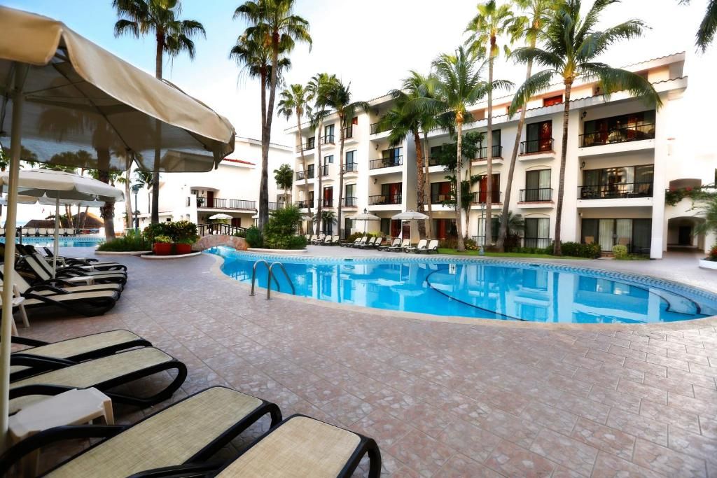 The Royal Cancun, an All Suites Resort фото 9