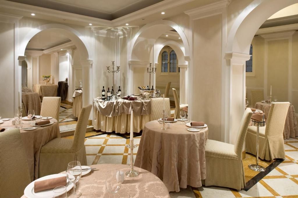 Hotel Carlton on the Grand Canal фото 14