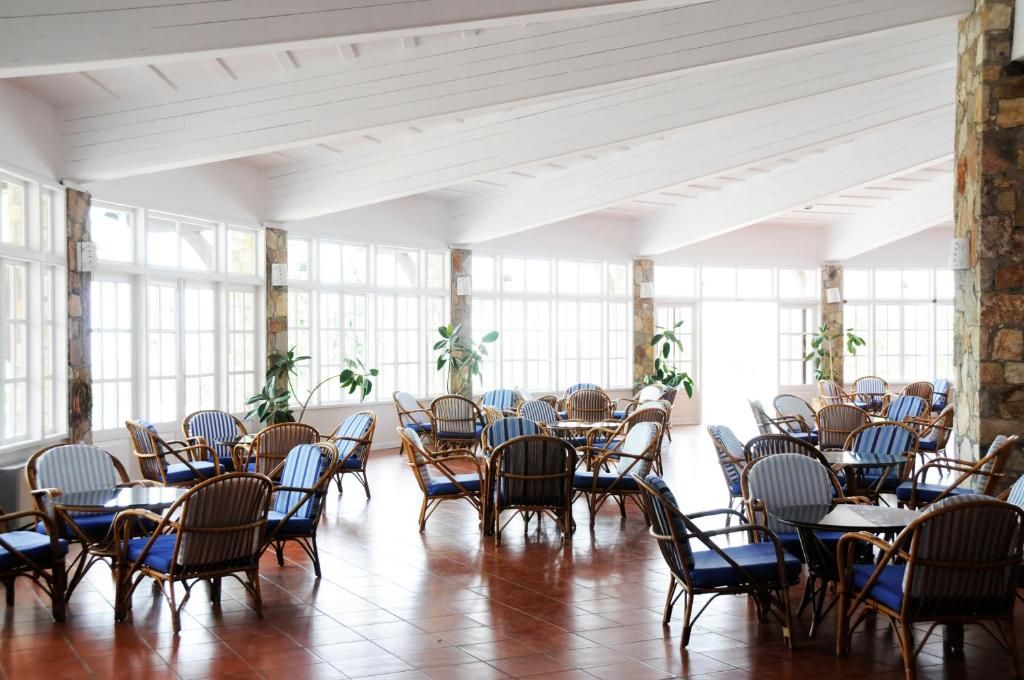 Sunrise Village Beach Hotel фото 10