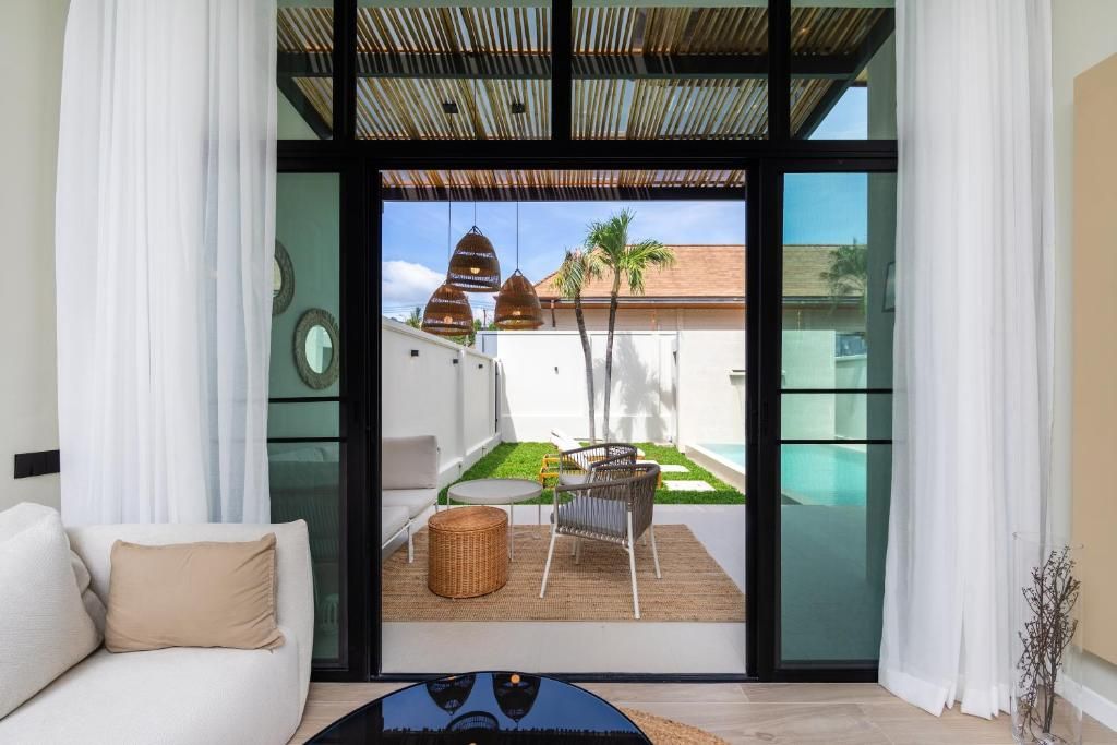 Onyx Villas by TropicLook фото 10