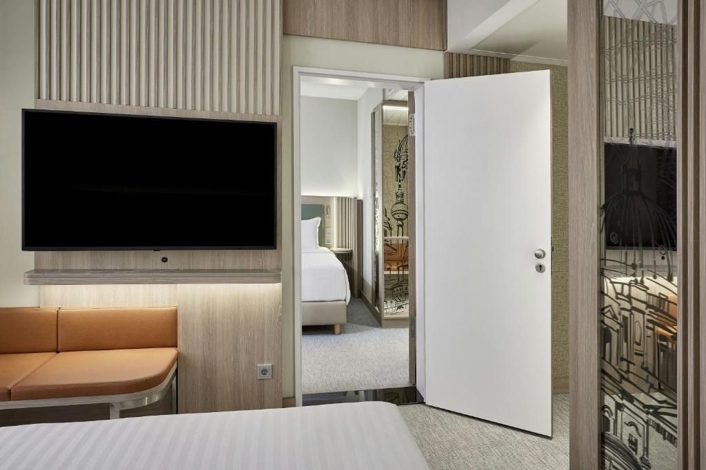 Courtyard by Marriott Berlin-Mitte фото 47