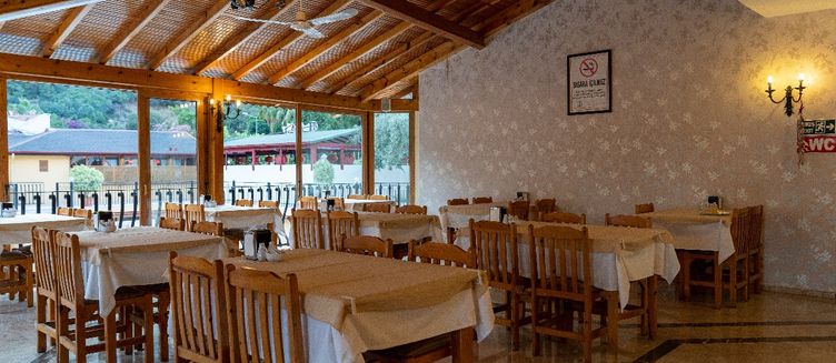 Фото отеля Belcehan Beach Hotel