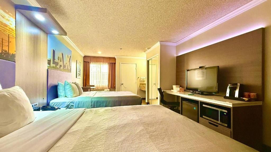 Quality Inn & Suites Los Angeles Airport - LAX фото 22