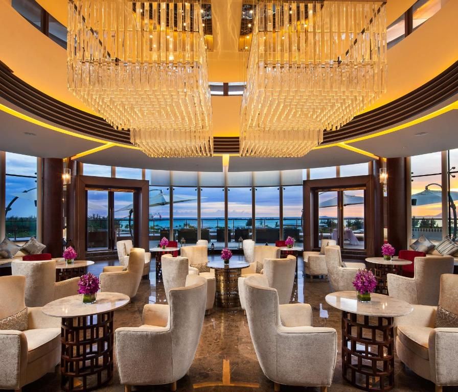 Thousand Cranes Sanya Yazhou Bay Int'l Exchange Centre, Curio by Hilton фото 7