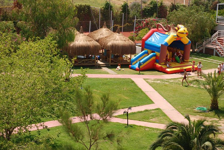 Karya Family Resort фото 3