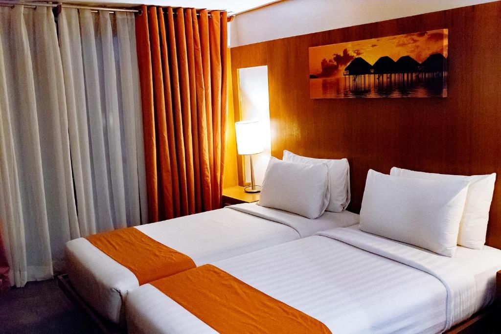 Crown Regency Beach Resort фото 77
