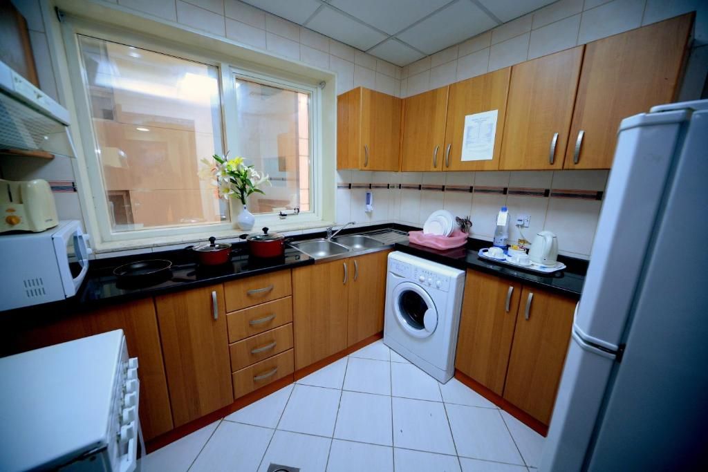 Emirates Stars Hotel Apartments Sharjah фото 28