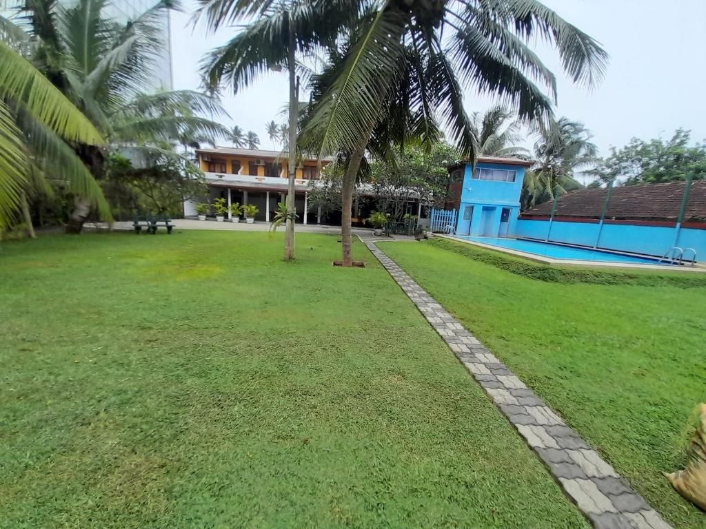 Larn's Villa Hotel & Apartment фото 38