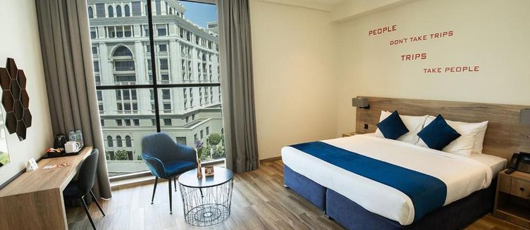 Фото отеля Grand Kingsgate Waterfront By Millennium Hotels