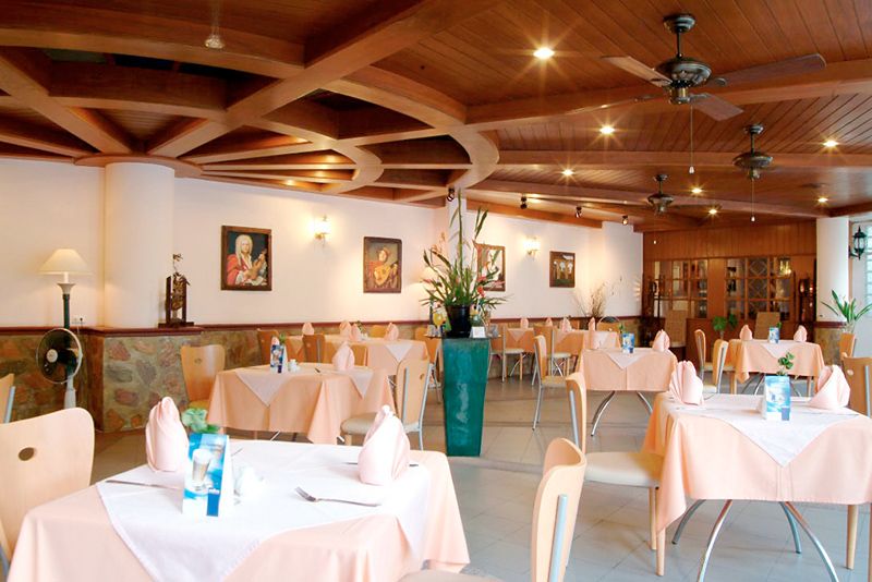 Thara Patong Beach Resort & Spa фото 47