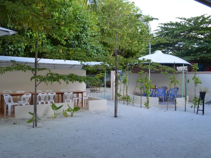 Maaz Inn Fenfushi фото 0